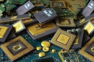 A pile of e-scrap containing gold.