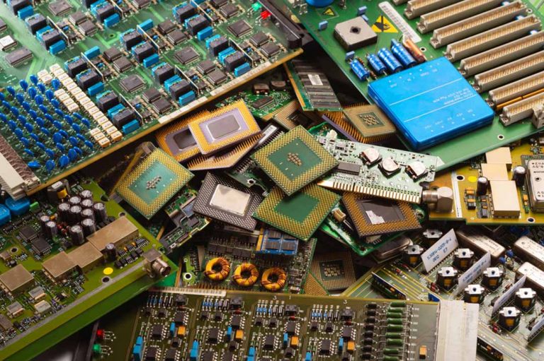 scrap electronics-20200819-By Andriy Malakhovskyy-shutterstock