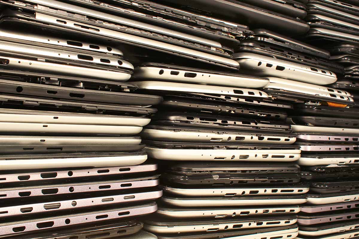 Stacked devices for recycling.