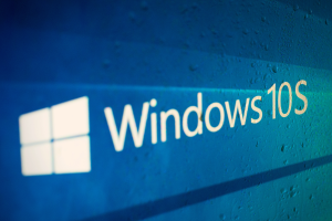 Windows 10_Artem Postoev_shutterstock