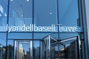 LyondellBasell_JHVEPhoto_shutterstock_2146030835