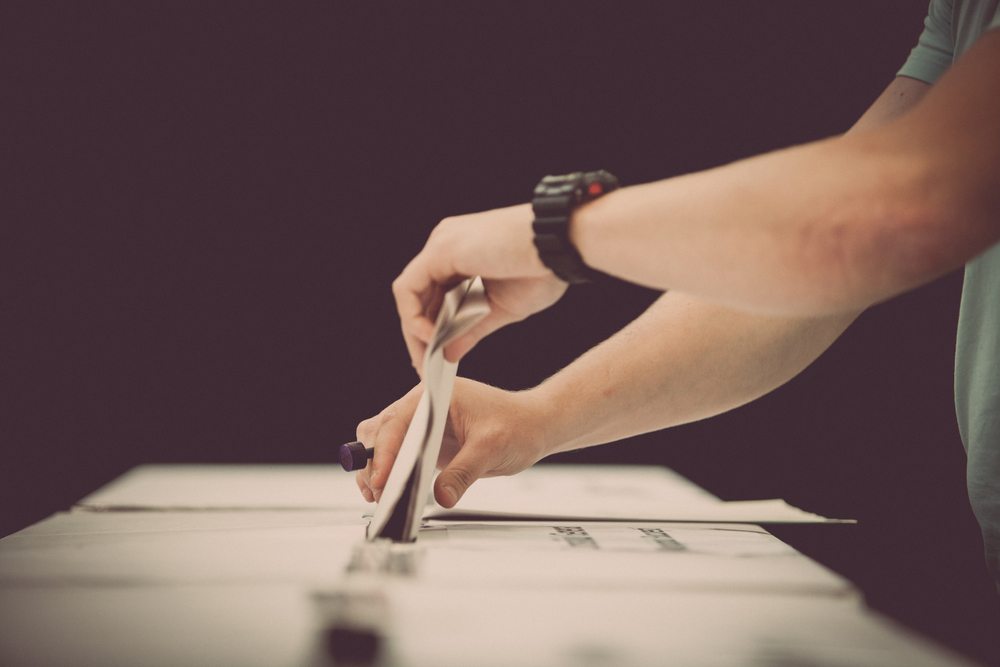 California voters not certain to uphold bag ban