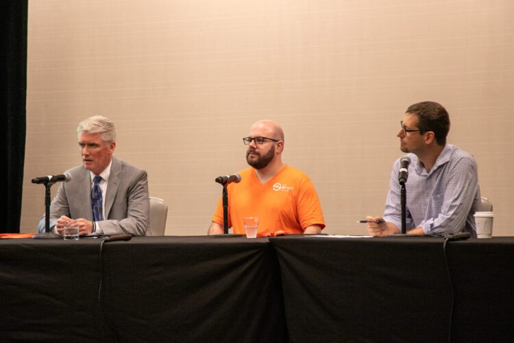 Panelists shed light on solar unit recycling