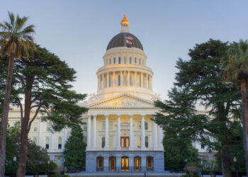 Capitol-Calif_building