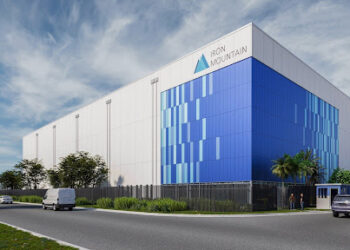 Iron Mountain sees ITAD surge, raises forecast on record Q2