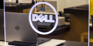 Dell expects PC refresh to extend into next year