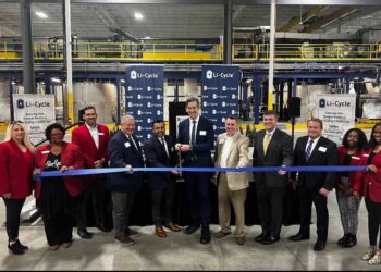 Ribbon cutting at the Li-Cycle Alabama facility.