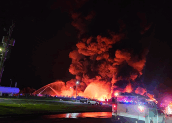 Fire temporarily disrupts Tennessee recycler