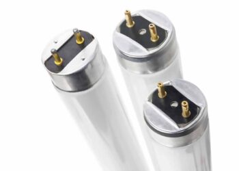 Fluorescent-lamp-tubes-for-recycling.