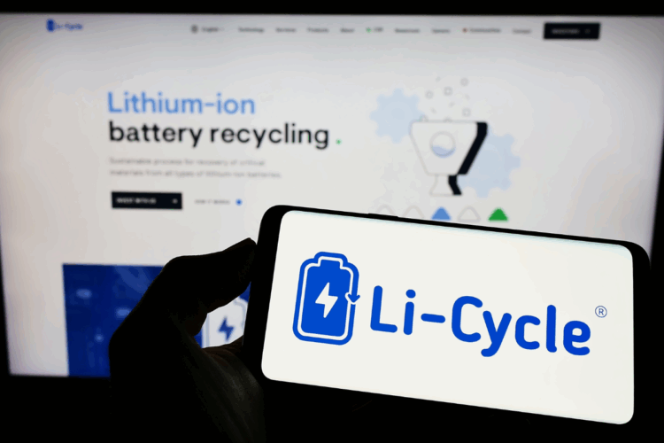 Battery recycler’s share prices drop after construction pause