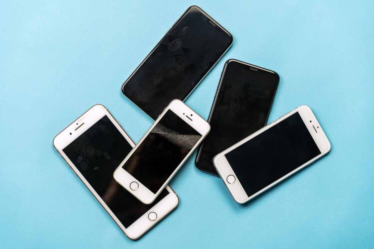 Survey suggests decline in used phone generation