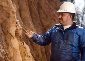 Aclara makes mineral push as production nears