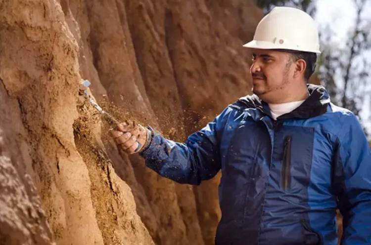 Aclara makes mineral push as production nears