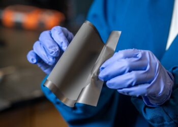 Researchers work on fluorine-free battery binder