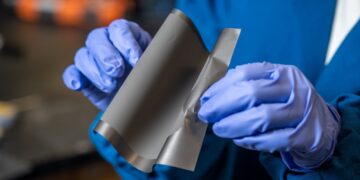 Researchers work on fluorine-free battery binder